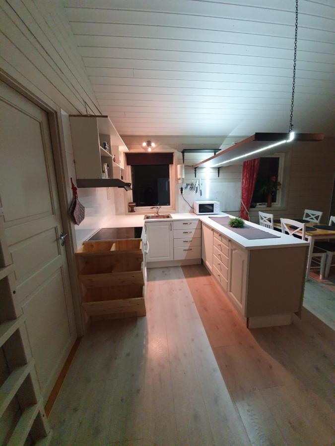 Vestavind Hytter Og Rom As Ålesund Exterior foto