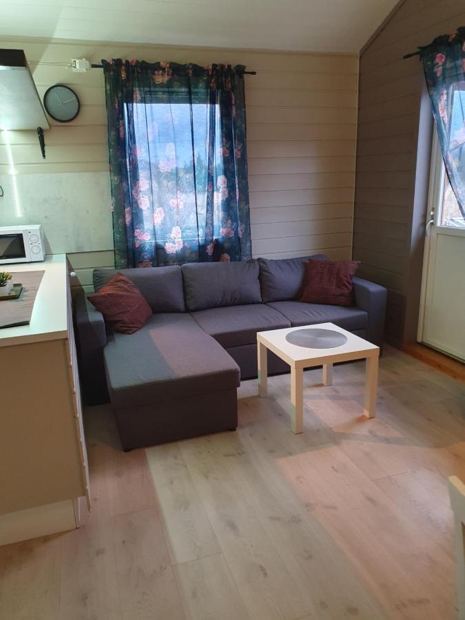 Vestavind Hytter Og Rom As Ålesund Exterior foto