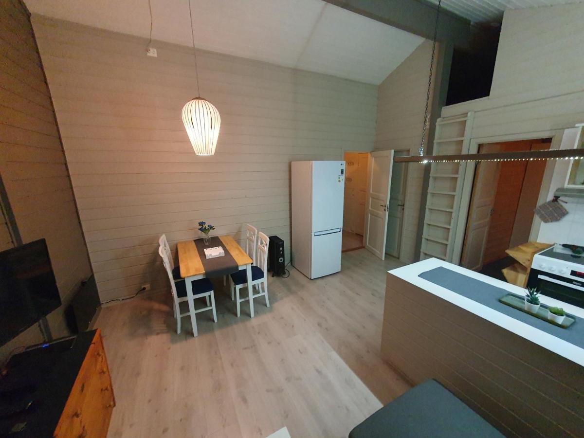 Vestavind Hytter Og Rom As Ålesund Exterior foto