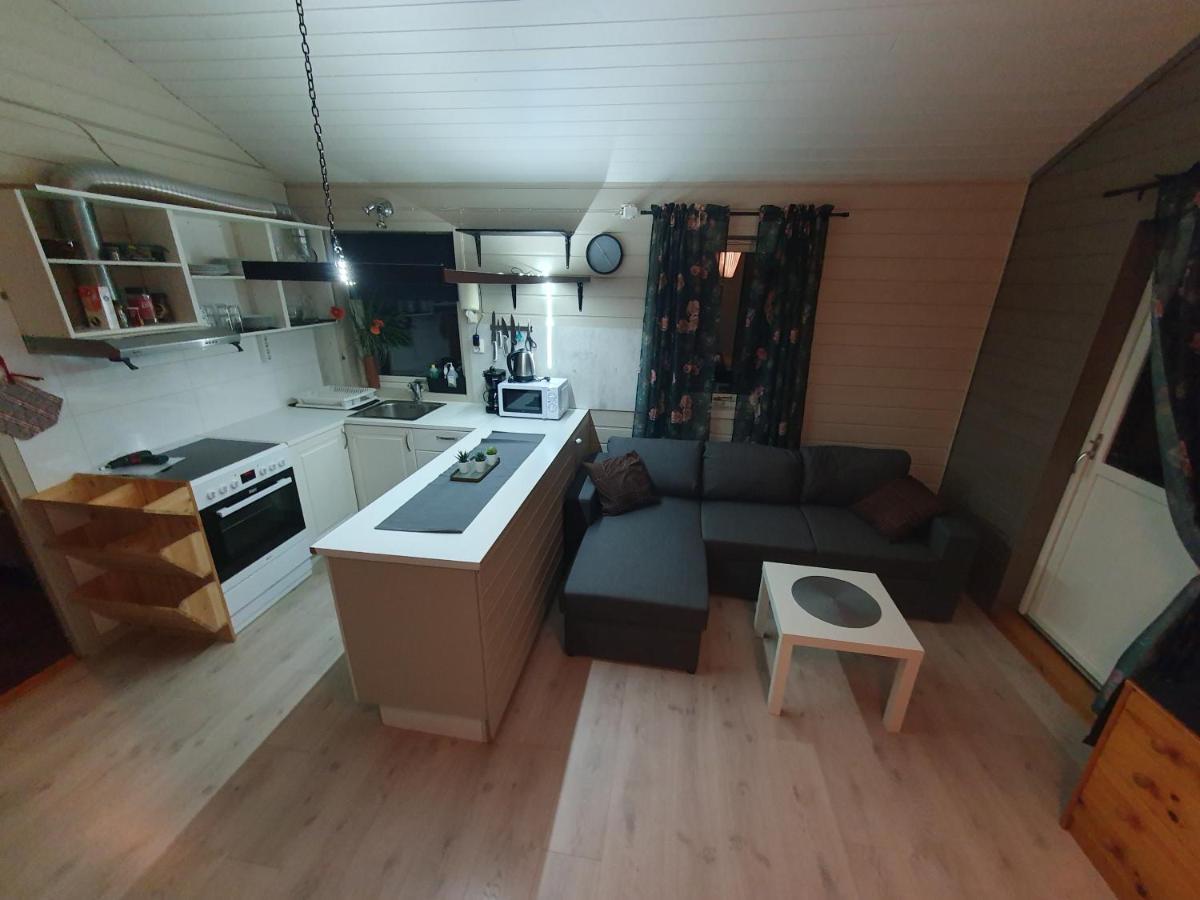 Vestavind Hytter Og Rom As Ålesund Exterior foto